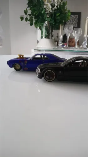 Camaro e Mustang Maisto