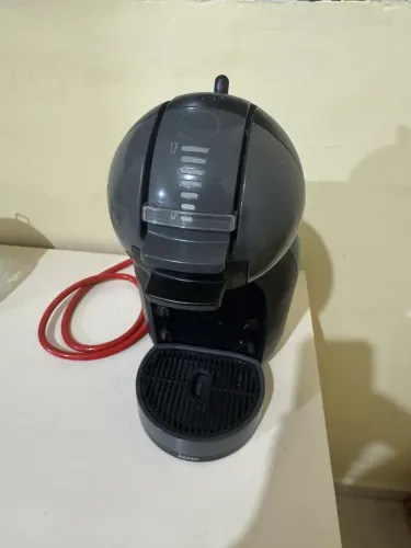 Cafeteira Dolce Gusto Modelo Mini Me