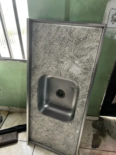Vende-se tampo de pia para cozinha 