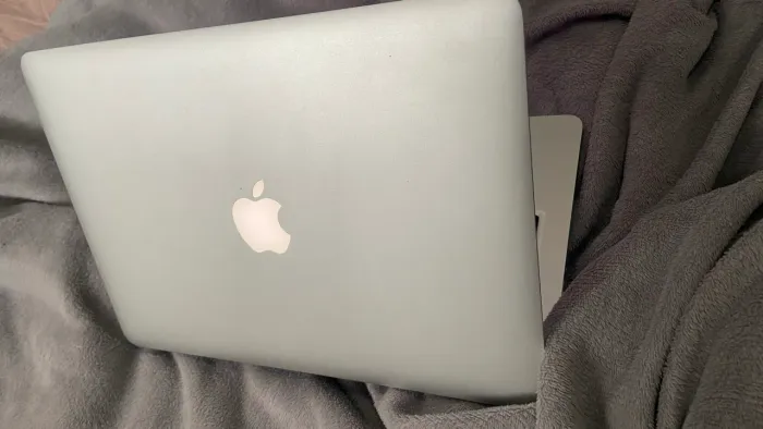 MacBook Pro (Retina, 13 polegadas, 2015) - 8GB RAM / Tela Retina