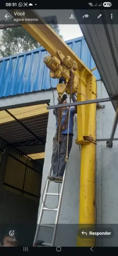 Braço giratório robusto capacidade 3 ton- bandeira 4 mts altura 4,8 mts Giro 380 graus