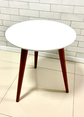 Mesa de Canto Redonda