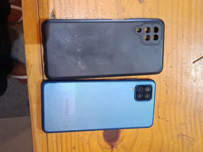 Celular Samsung Galaxy A12 , 250$ valor negociável