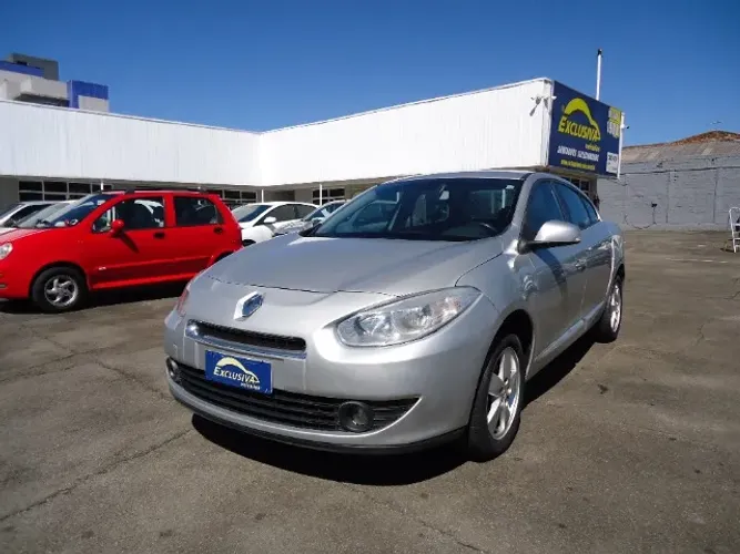 Renault Fluence Sed. Dynamique 2.0 16V Flex Aut. 2013