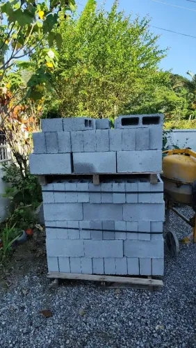 Bloco de concreto novo barato