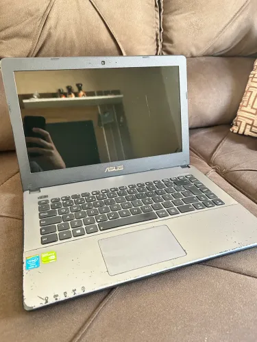 Notebook Asus i5 8GB SSD 240GB + HD 1TB GeForce 820M - Leia