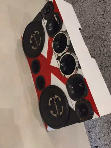 Caixa de Som Automotivo Completa