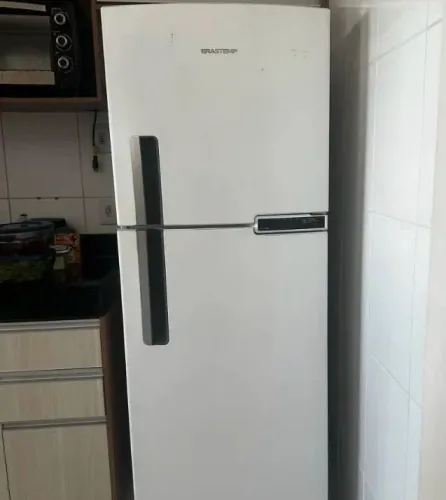 Geladeira Brastemp 375 seminova frostfree