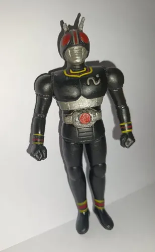 Kamen Rider Black (punhos Fechados) Glasslite