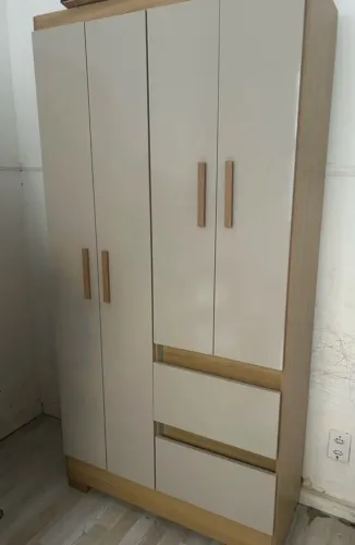 Vendo guarda-roupa infantil 