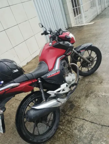 Titan 160