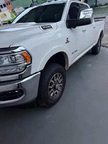 Ram 3500 Limited Longhorn 6.7 TB CD Diesel 2024