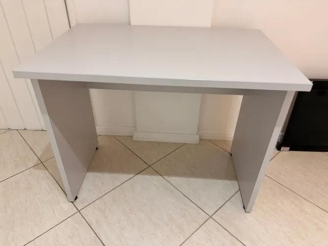 Mesa escrivaninha de escritório / estudo / computador