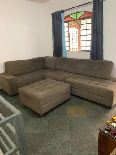 Sofá de canto grande  