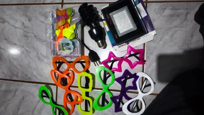 Kit neon (luz negra)