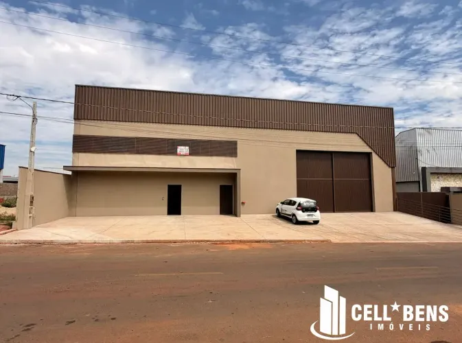 Barracão comercial 1.200 m² no Distrito Industrial Carlos Arnaldo, com fácil acesso a BR 1
