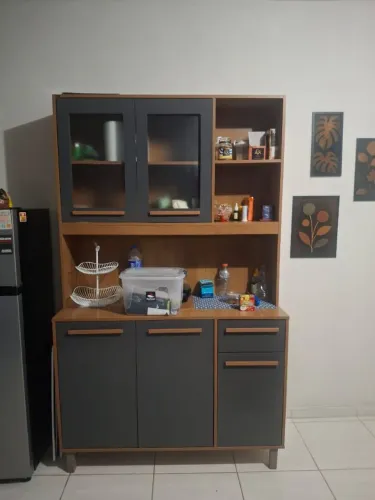 Armário de cozinha novinho, utilizado apenas 2 meses!