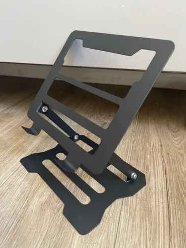 Suporte Metálico Ajustável para Notebook e tablet