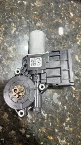 Motor vidro elétrico Hiluz/sw4 2016/2025