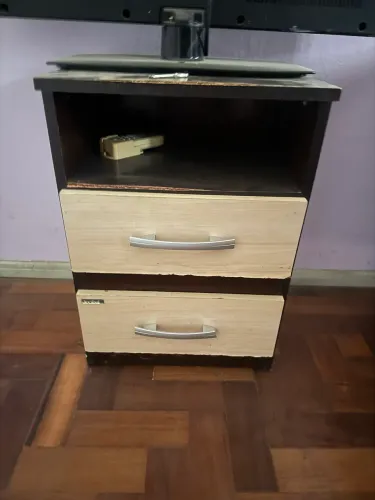 MESA DE CABECEIRA