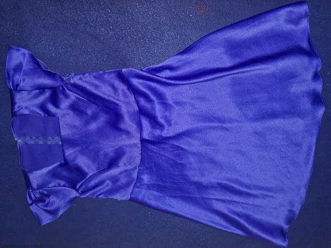 Vestido azul Royal ?