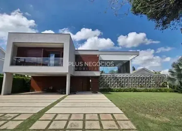 Casa | Locação | Condomínio Lago Azul | 4 suítes (1 master) | 465 m²