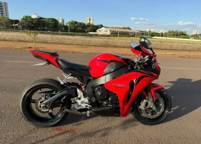 CBR 1000 rr FIREBLADE