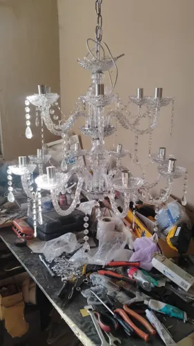 Lustre de acrílico