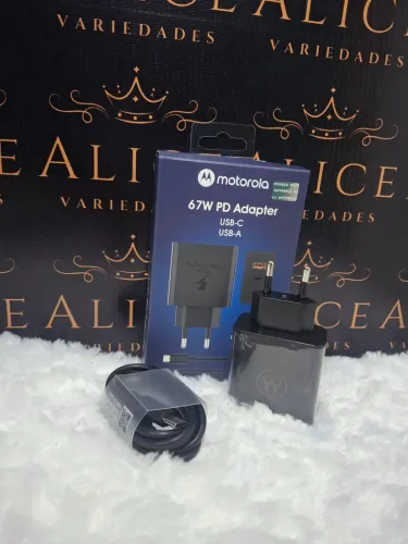 Carregador Motorola tipo C 67w