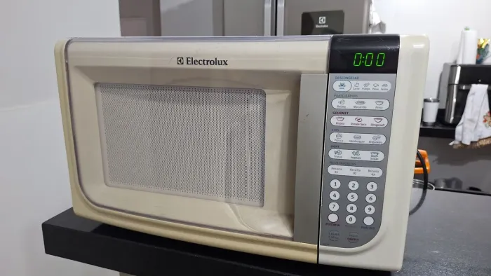 Micro-ondas Electrolux 31 litros 127v