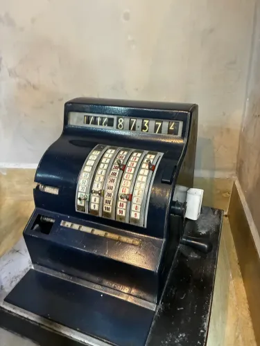 CAIXA REGISTRADORA VINTAGE NCR