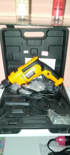 Furadeira 127v 750w + maleta e acessórios NOVA