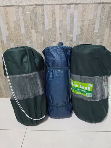 Barraca p/ 2 pessoas acompanhado de dois colchonetes casal
