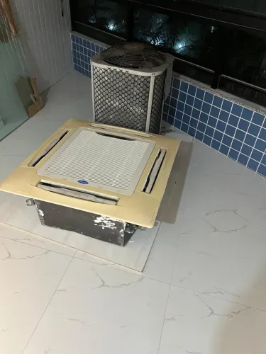 Ar-Condicionado Carrier Cassete 36.000 BTU 220V Completo