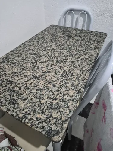 Mesa pedra granito com 4 cadeiras