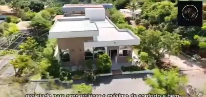 Casa alto padrão condomínio asa Branca LT 3000mts recanto das emas.