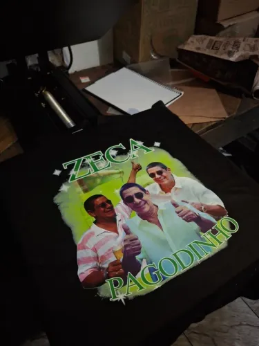 Camiseta personalizada 100% algodão