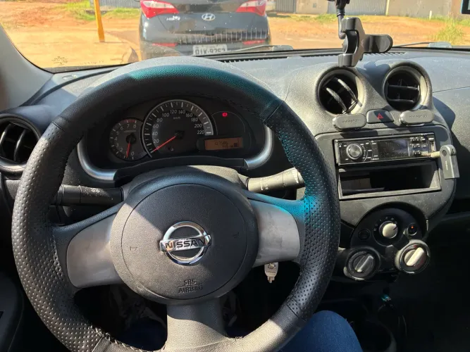 Nissan March S 1.0 16V Flex Fuel 5P 2014