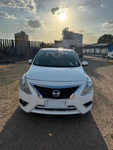 Nissan Versa SL 1.6 16V Flexstart 4P Aut. 2017