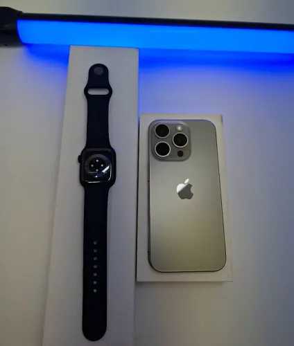 Iphone 15 Pro + Apple Watch 7
