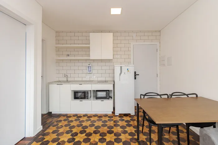 Apartamento de 1 quarto, 43,2m², no Edifício Aurora Mercês, Curitiba