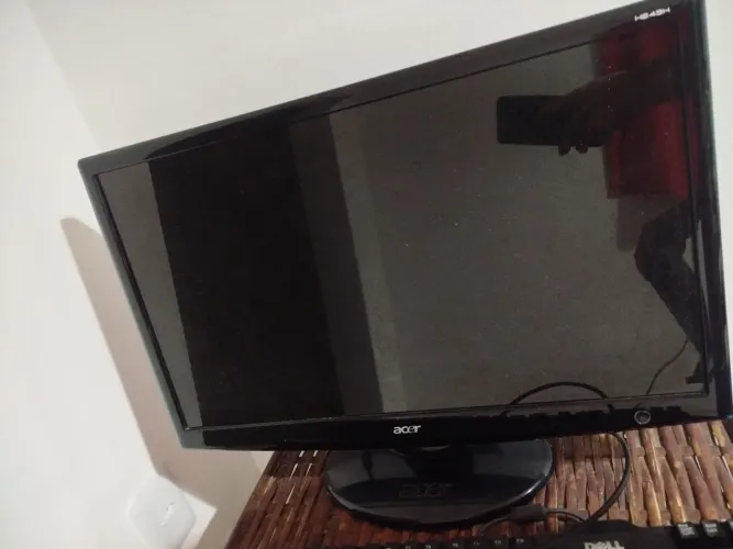 Monitor Acer 24 polegadas Full HD com entrada HDMI
