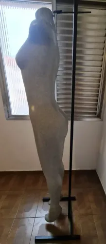 Manequim feminino corpo inteiro com suporte