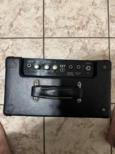 Amplificador guitarra valvulado Blackstar HT1 1W