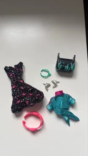 Monster High - Lote de Roupas Lagoona Ghous Nigh Out *vendo separado ler descrição*
