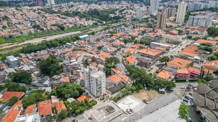Terreno comercial para venda em Vila Pereira Barreto, 227m²