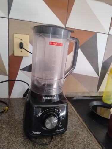 Liquidificador com avaria no copo