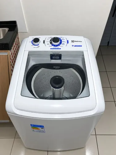 MÁQUINA DE LAVAR ELECTROLUX LED09