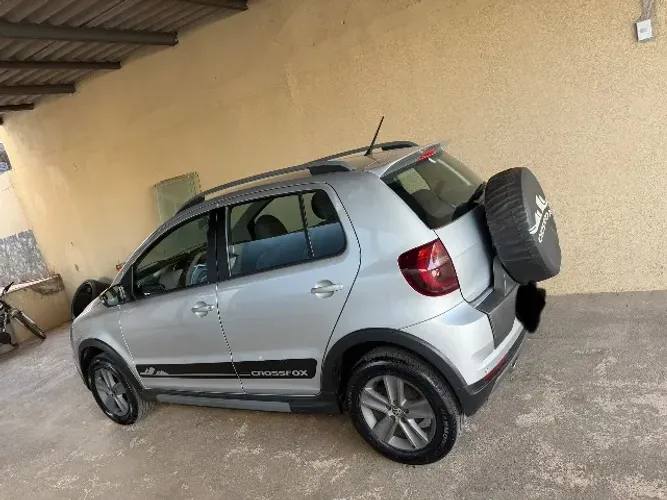 Volkswagen Crossfox 1.6 MI Total Flex 8V 5P 2012