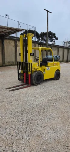 Empilhadeira Hyster H80J - GLP - capacidade 4toneladas